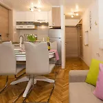 Priska1700 Apartamento *
