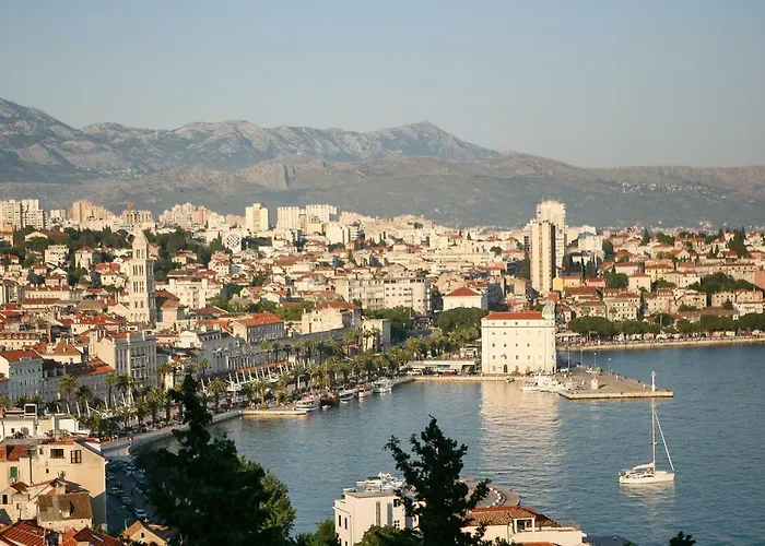 Priska1700 Apartman *